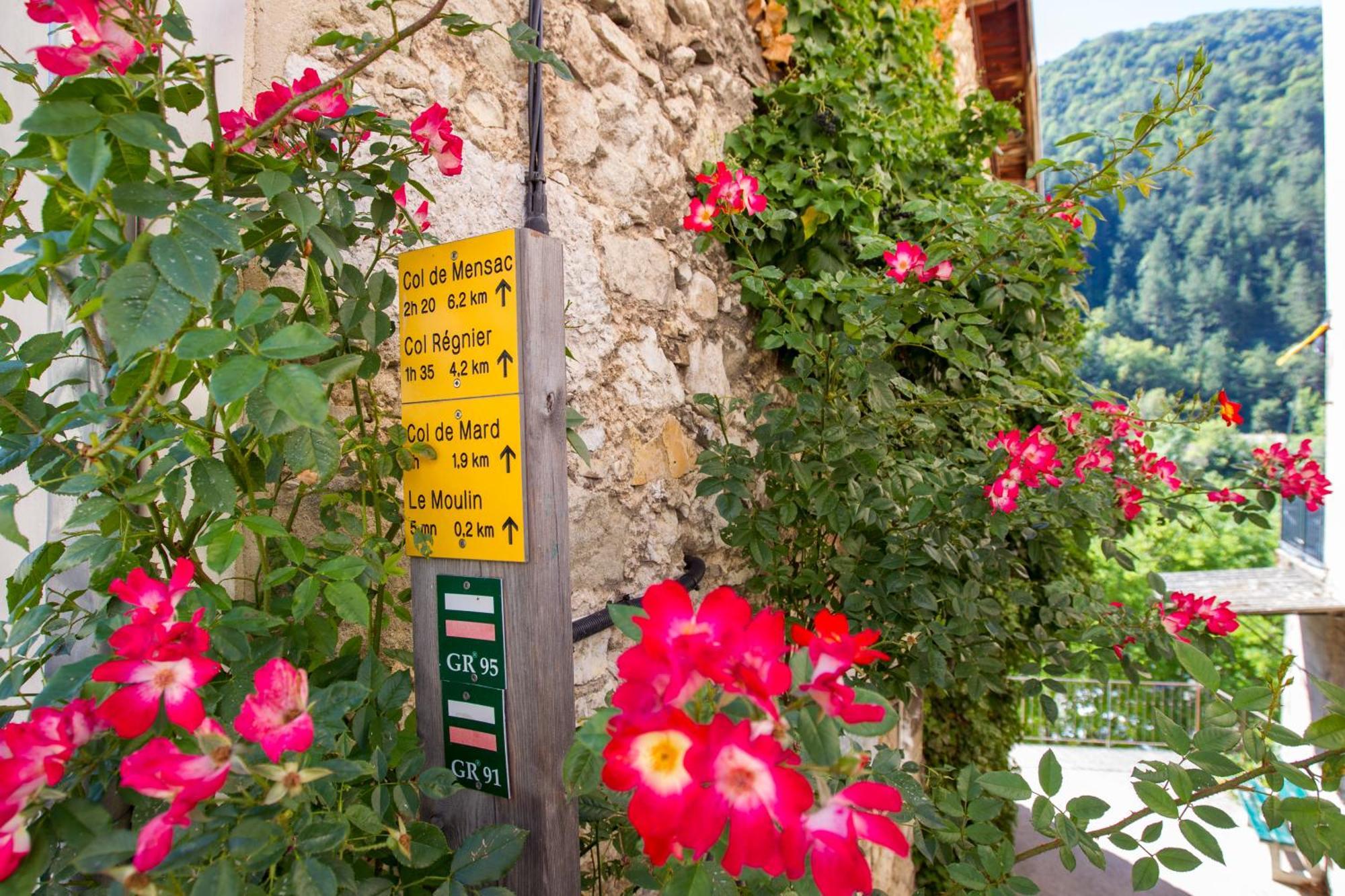 Hotel Le Dauphine Châtillon-en-Diois Exteriér fotografie
