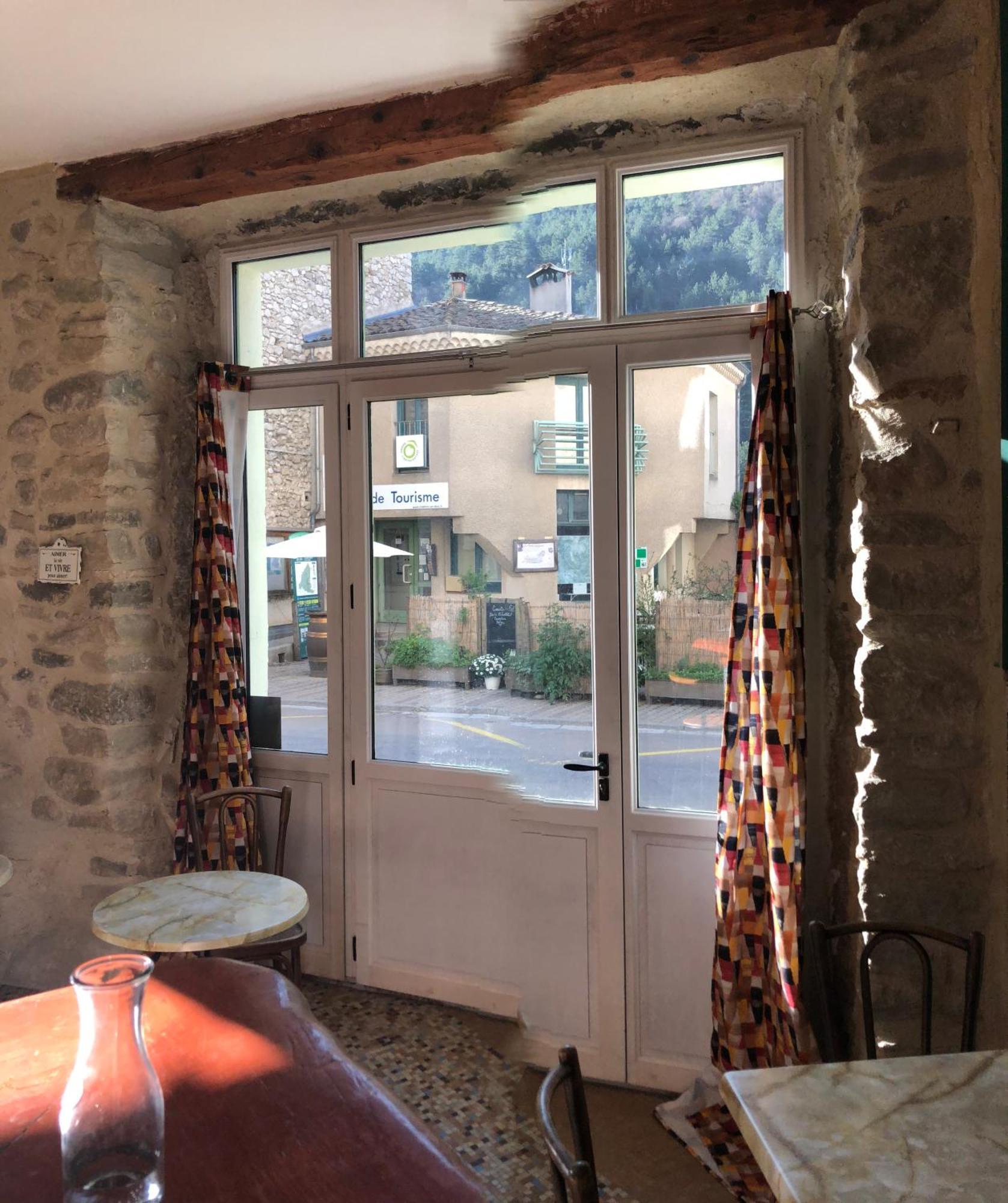 Hotel Le Dauphine Châtillon-en-Diois Exteriér fotografie